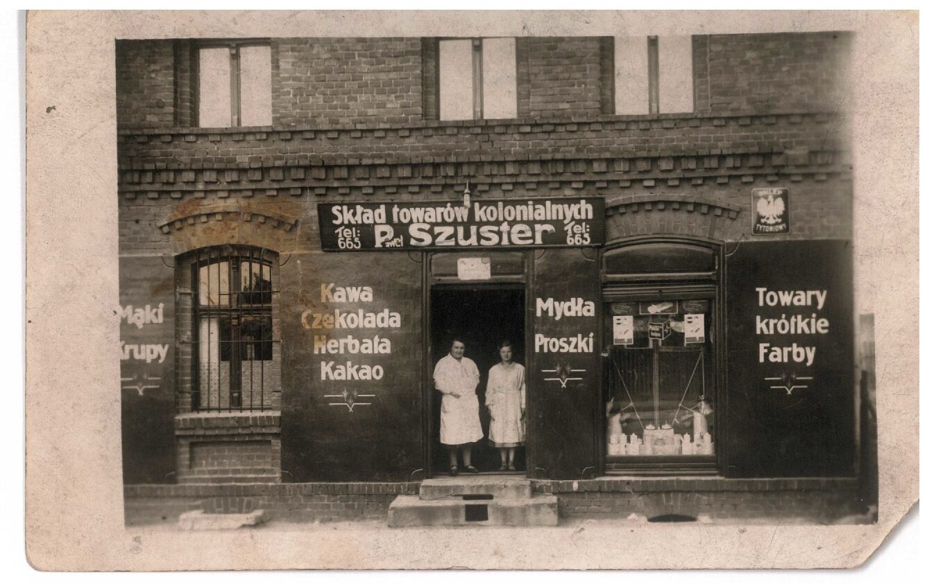 Fotografia sklepu kolonialnego Pawła Szustera przy ul. Książęcej w Katowicach