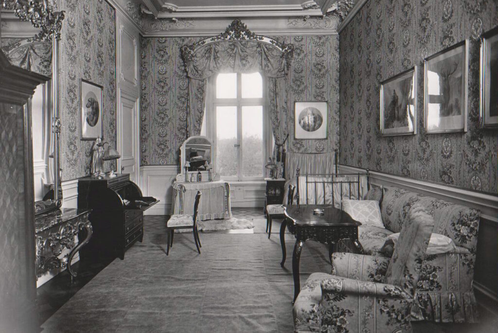 20. Pokój gościnny w zamku pszczyńskim, ok. 1915 r.