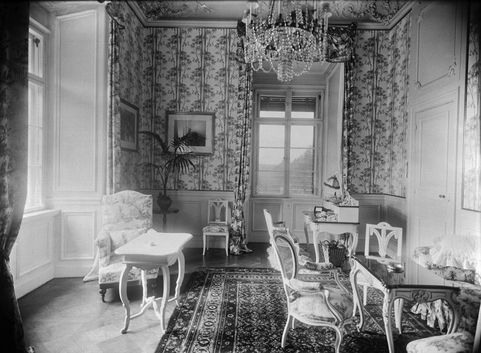 8. Pokój gościnny w zamku w Pszczynie, ok. 1915 r., Muzeum Zamkowe w Pszczynie